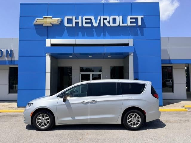 2024 Chrysler Pacifica Touring L in Silver — front three-quarter view